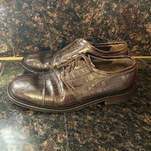 Italian leather dress shoes alligator embossed 9